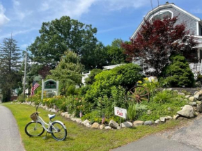 Main House - 3 Story 5 Bed/ 3 Bath - Wolfeboro